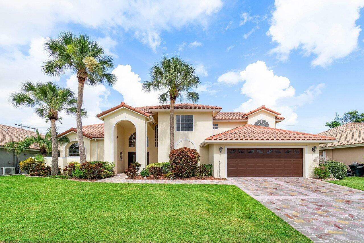 Property Photo:  20284 Hacienda Court  FL 33498 