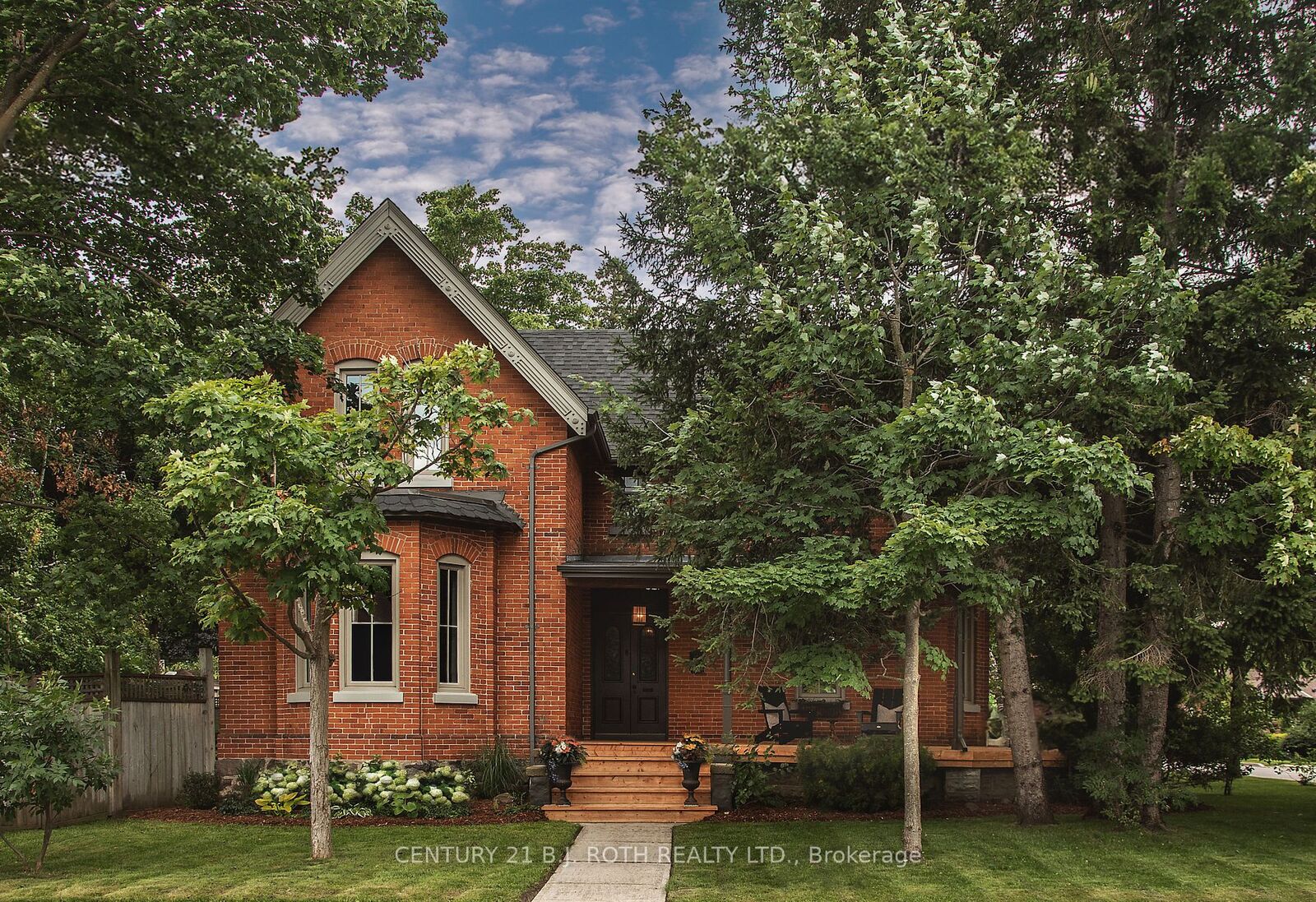 Property Photo: 42 Burton Ave ON L4N 2R6