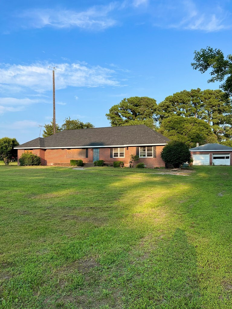 Property Photo:  6085 Lankford Hwy  VA 23415 