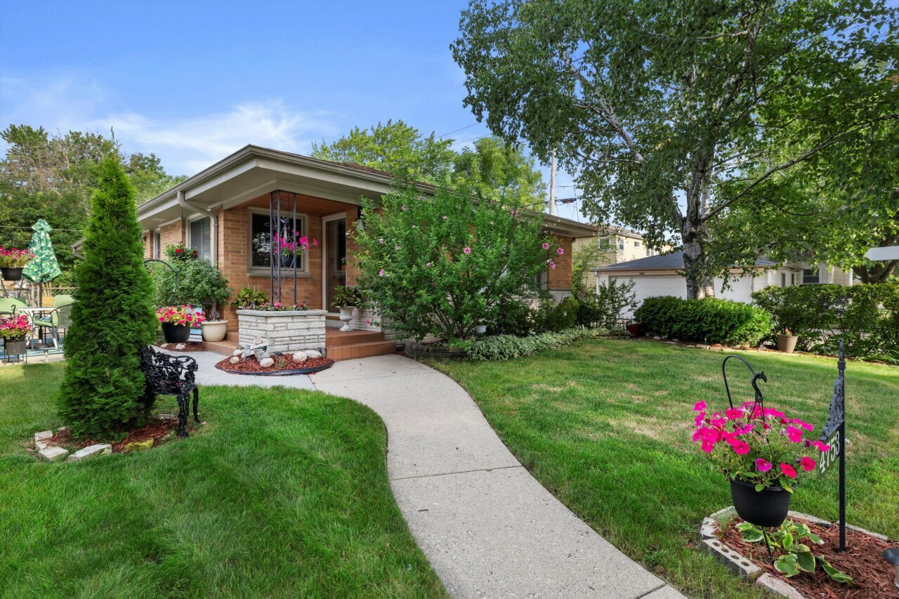 Property Photo: 4753 N 89th St WI 53225