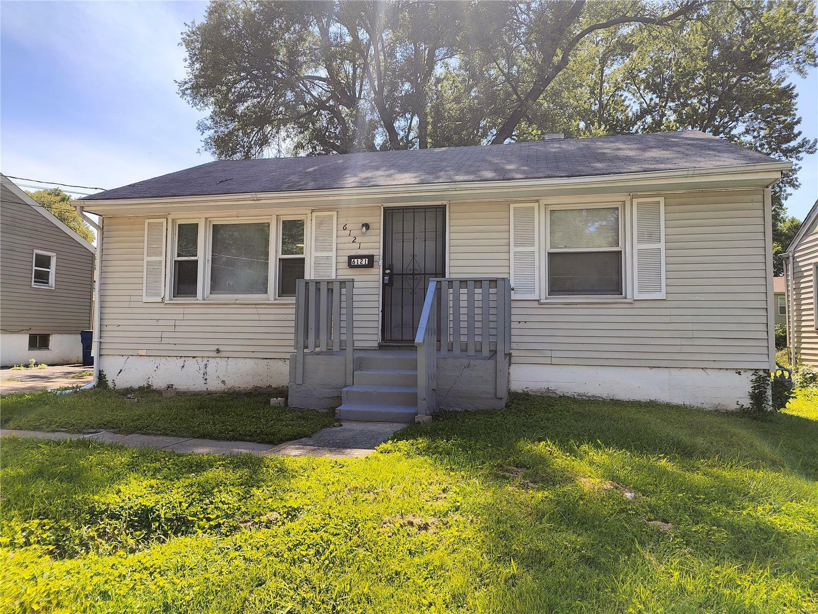 Property Photo:  6121 Washington Avenue  MO 63134 