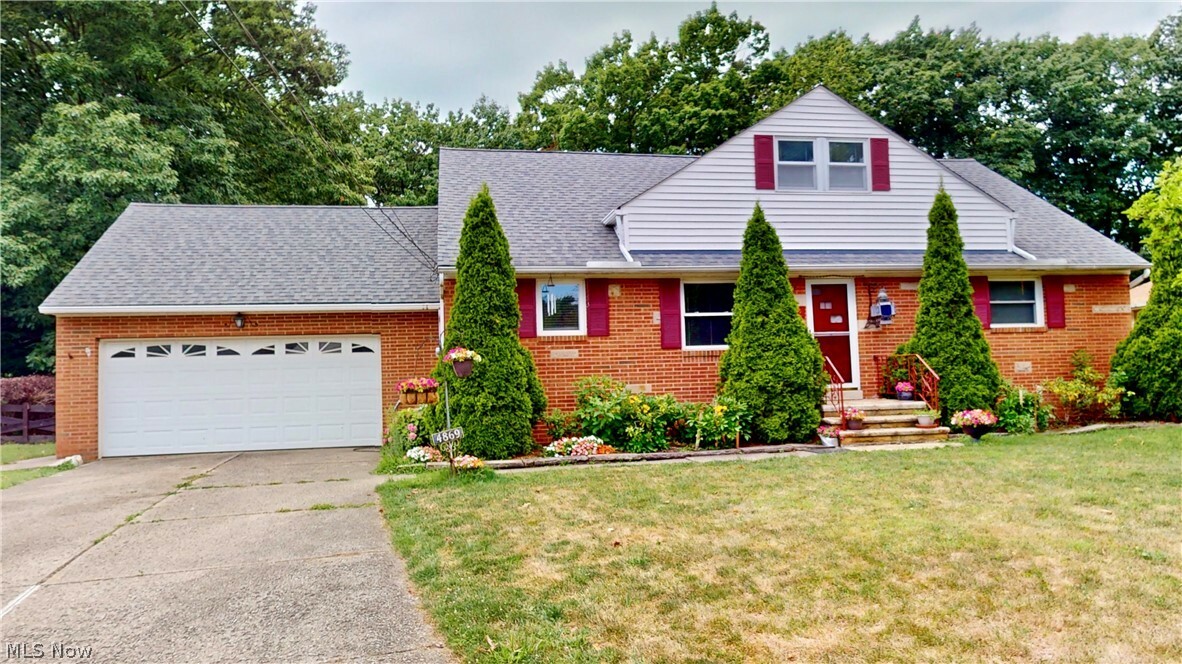 Property Photo:  4869 Swetland Boulevard  OH 44143 