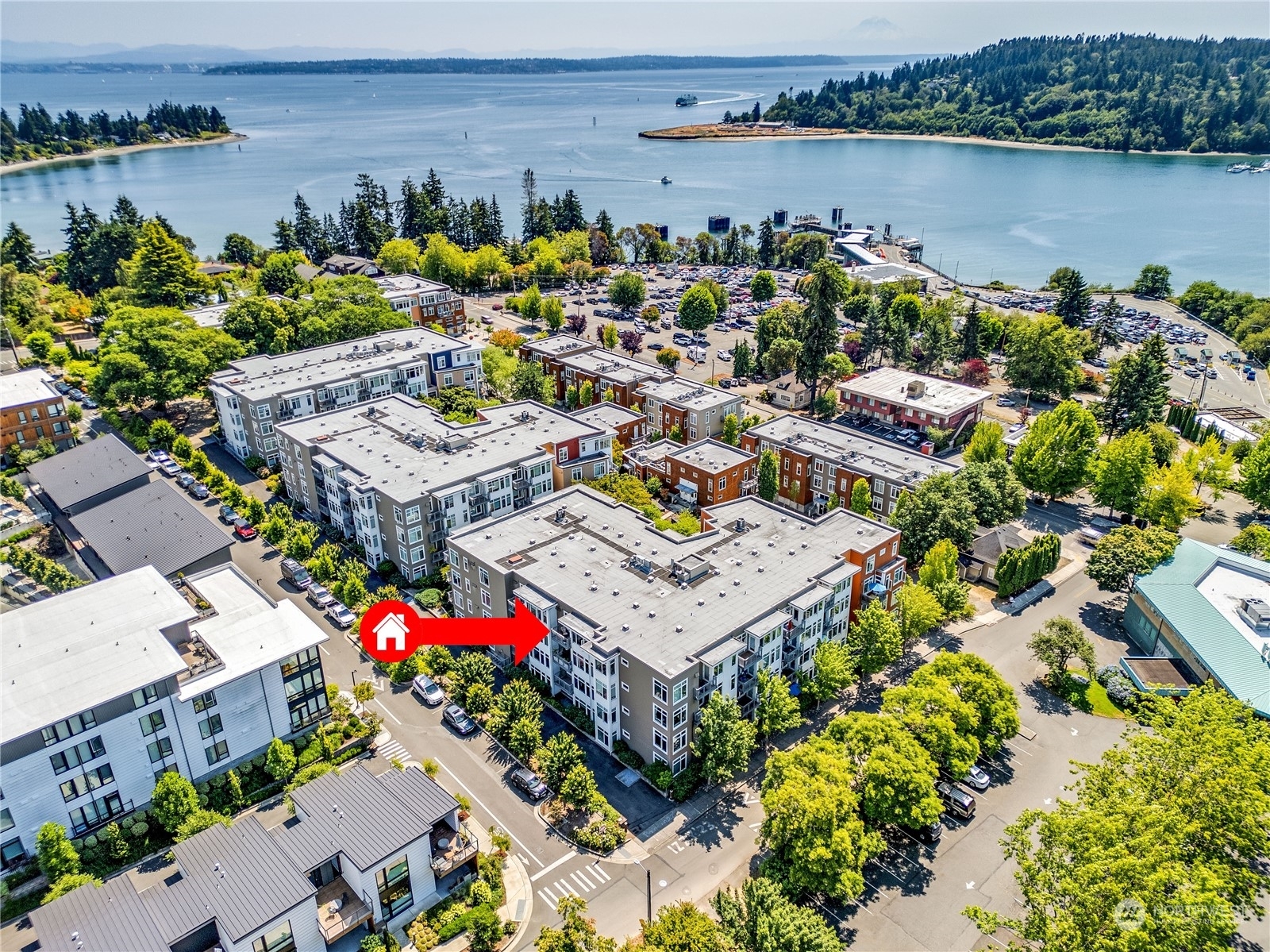 Property Photo:  170 Harbor Square Loop NE A408  WA 98110 