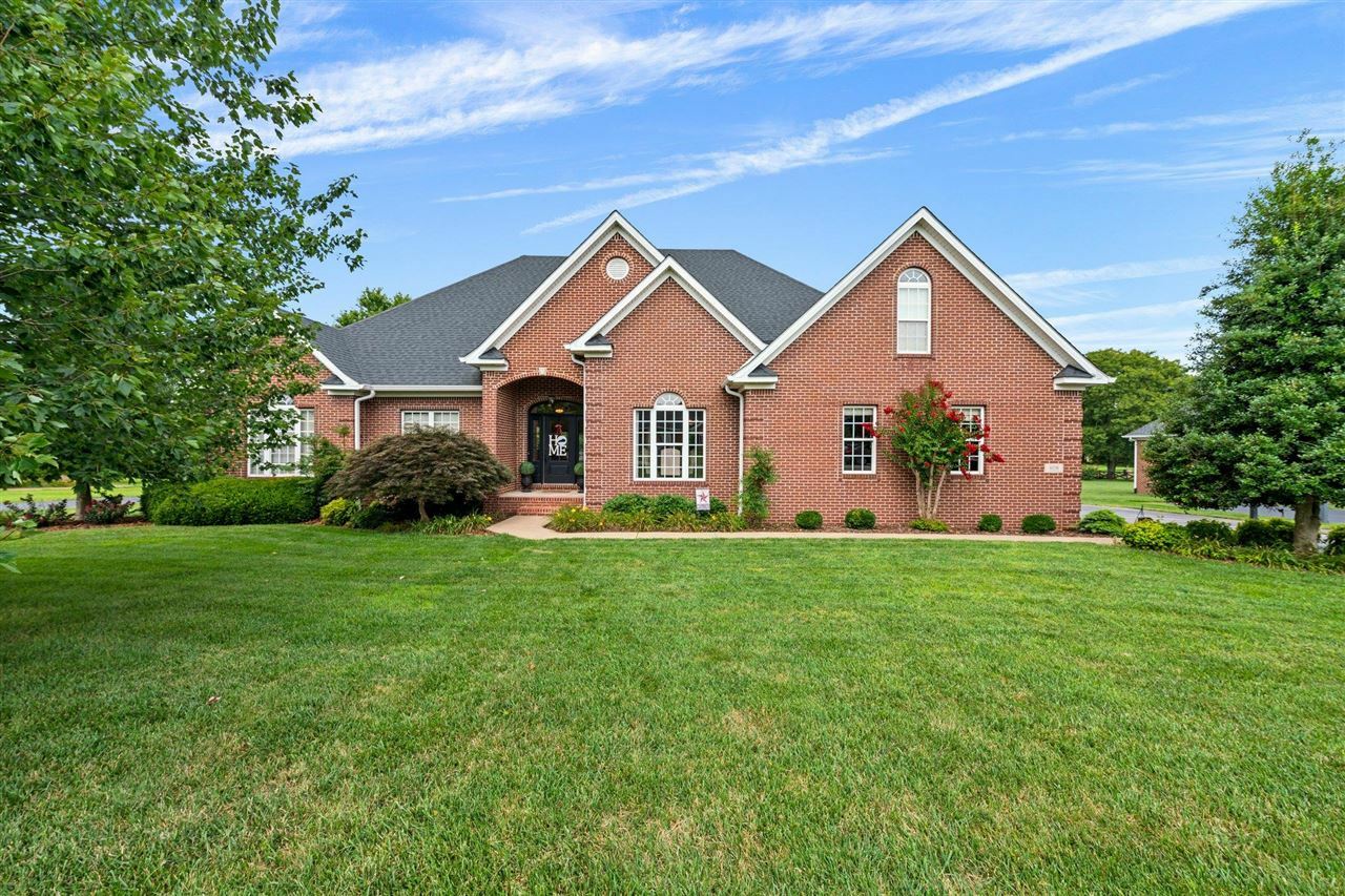 Property Photo:  808 Hunters Pointe Lane  KY 42104 