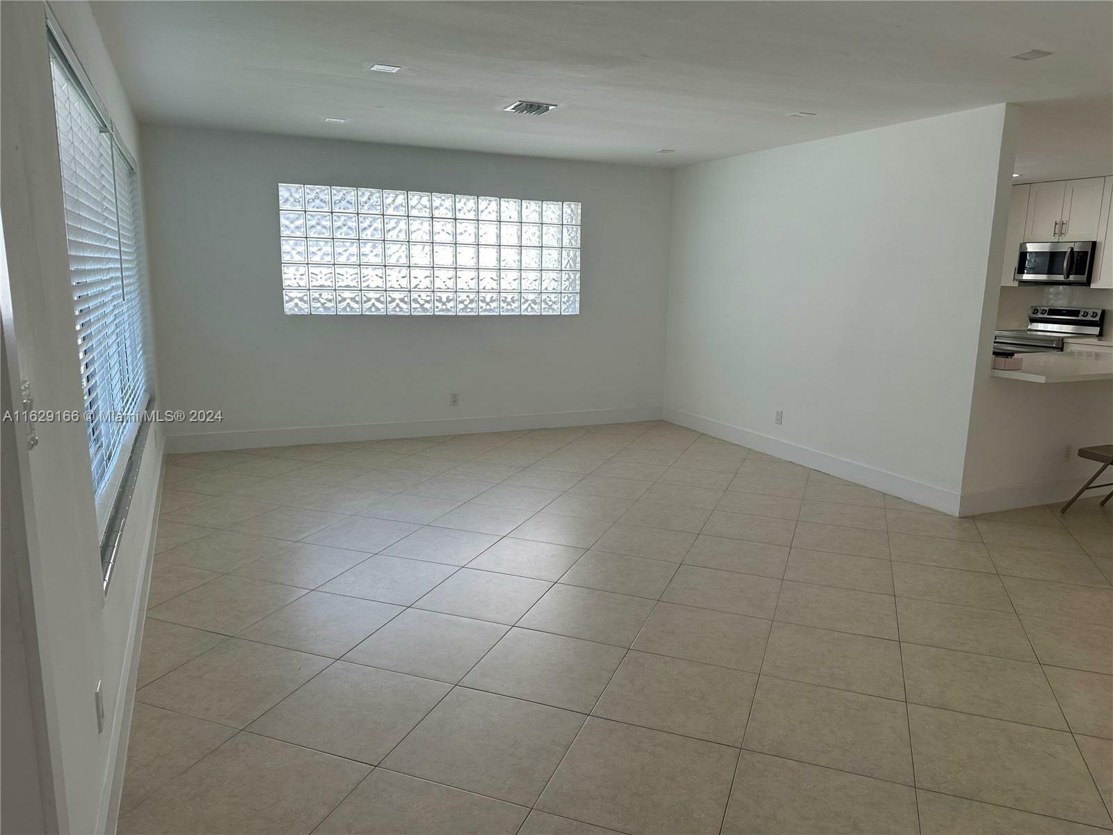 Property Photo:  1235 Pierce St  FL 33019 