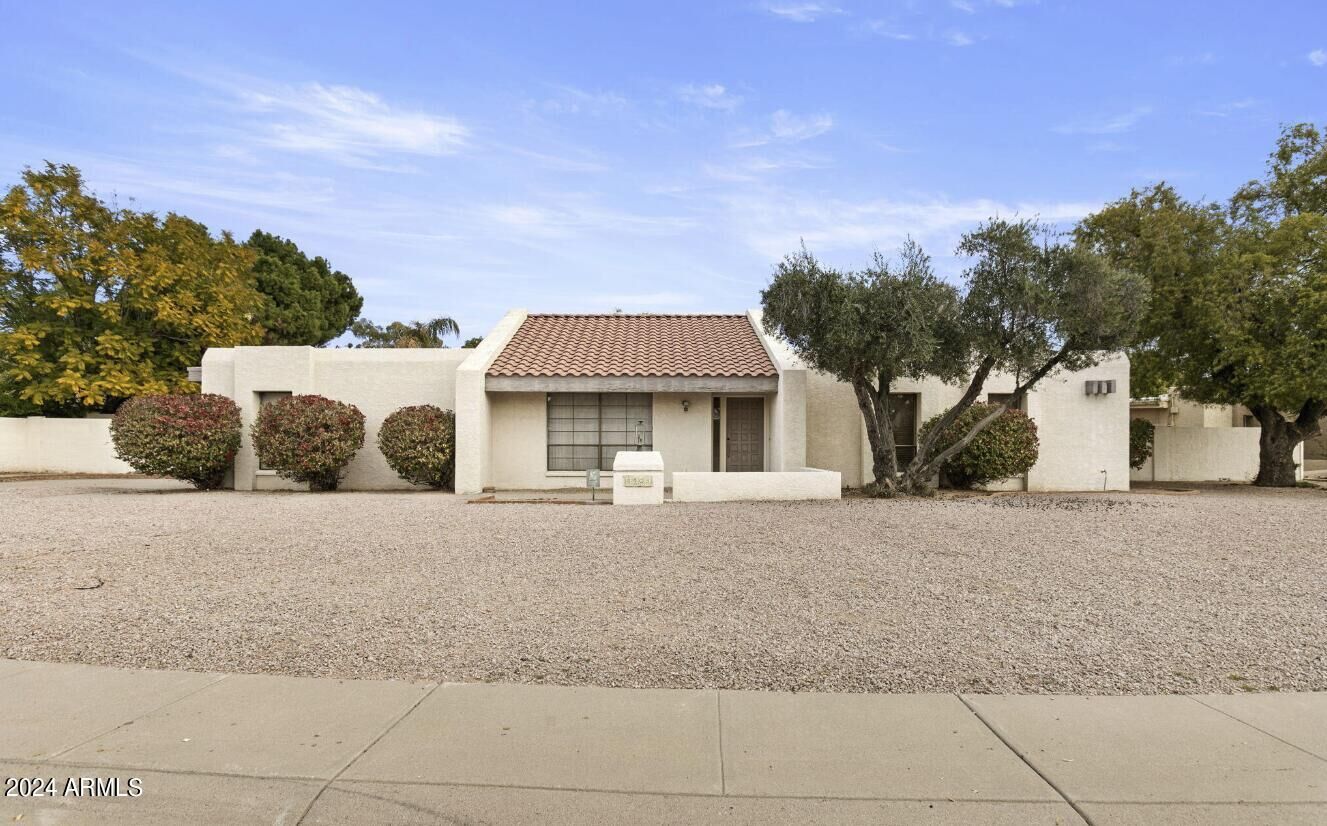 Property Photo:  8405 N Via Mia --  AZ 85258 