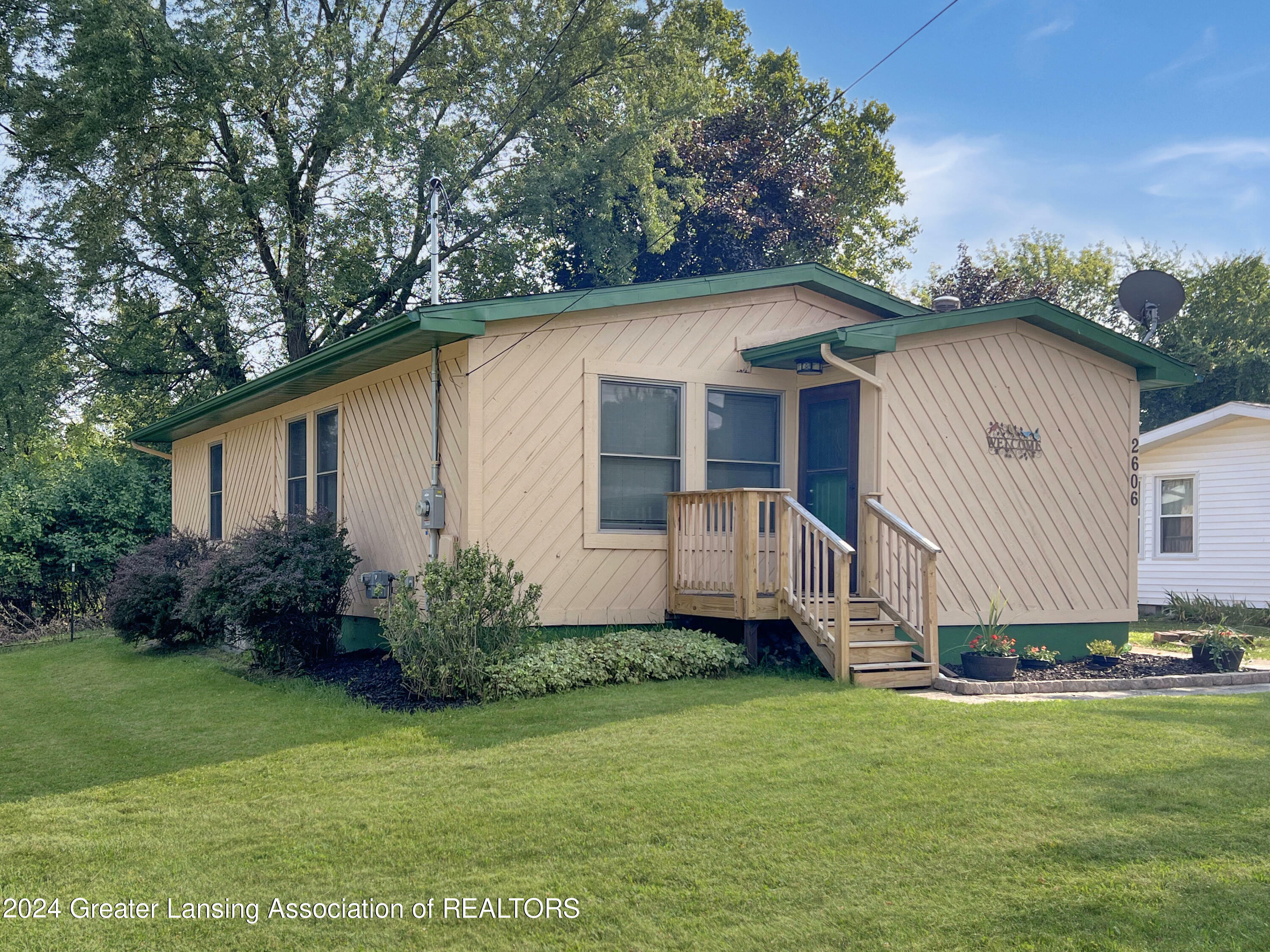 2606 Dier Street  Lansing MI 48910 photo