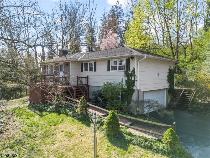 Property Photo:  176 Mount Nebo Rd  NJ 08848 