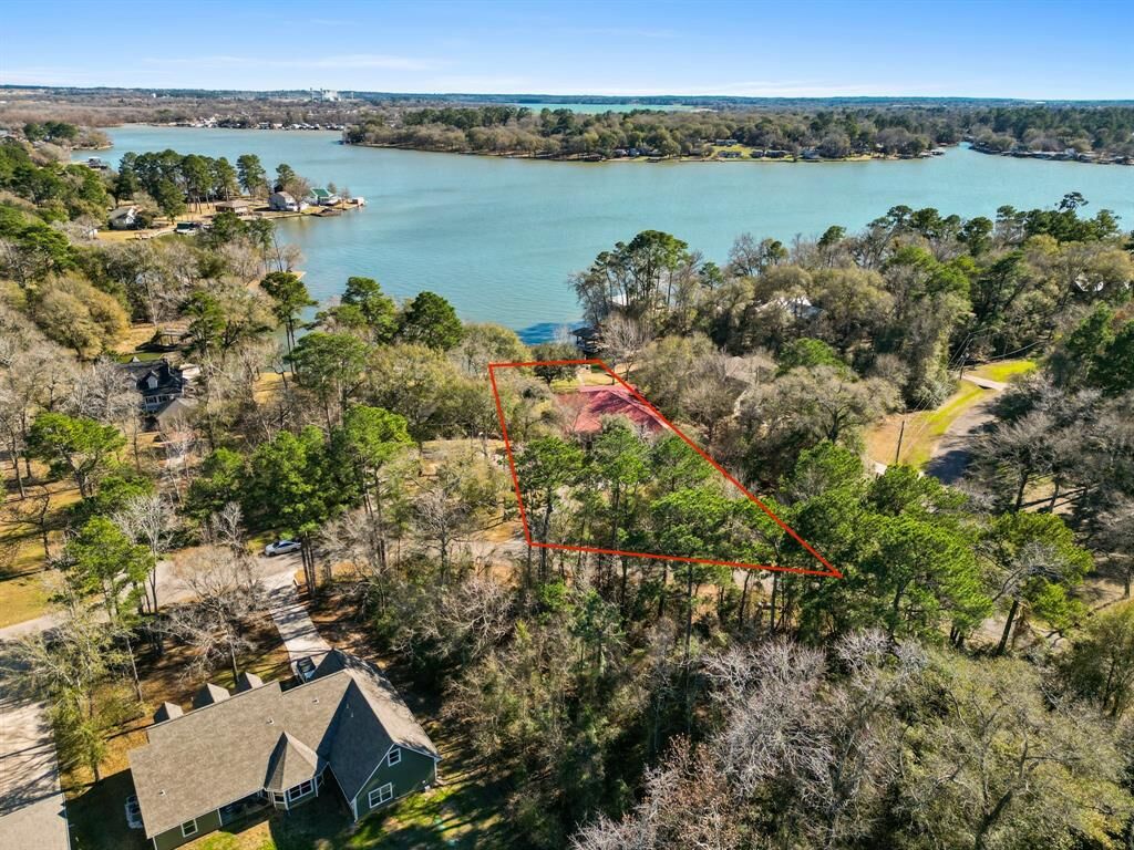 Property Photo: 15188 Paradise View Drive TX 77318