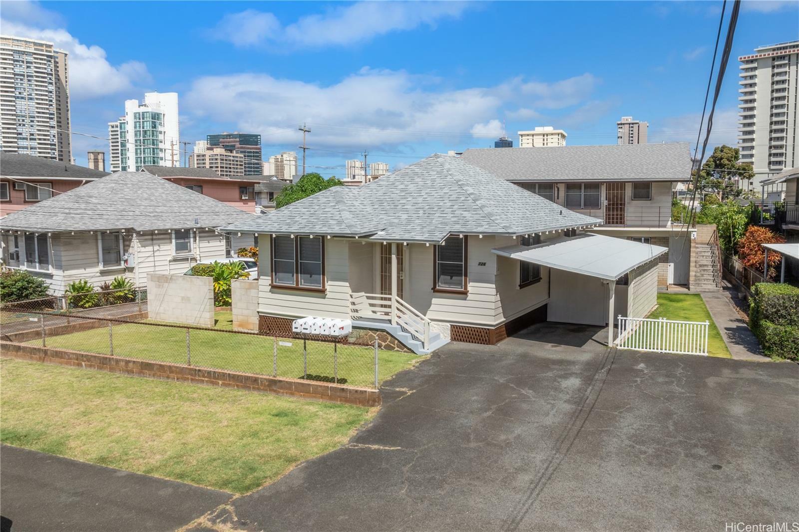 Property Photo:  726 Hausten Street  HI 96826 