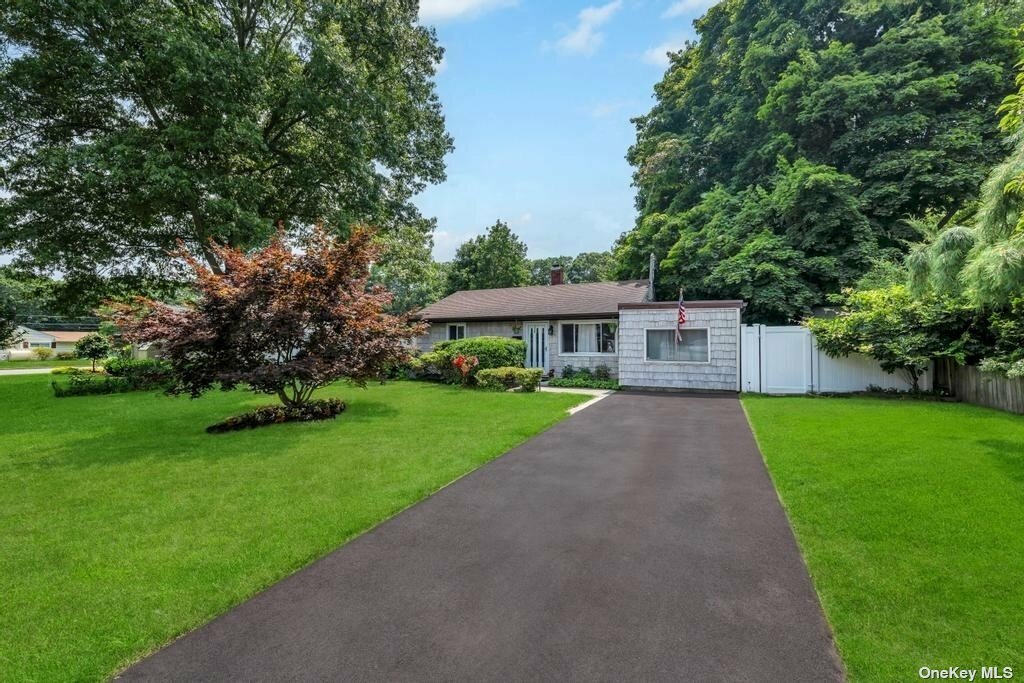 Property Photo:  4 Breslau St.  NY 11706 