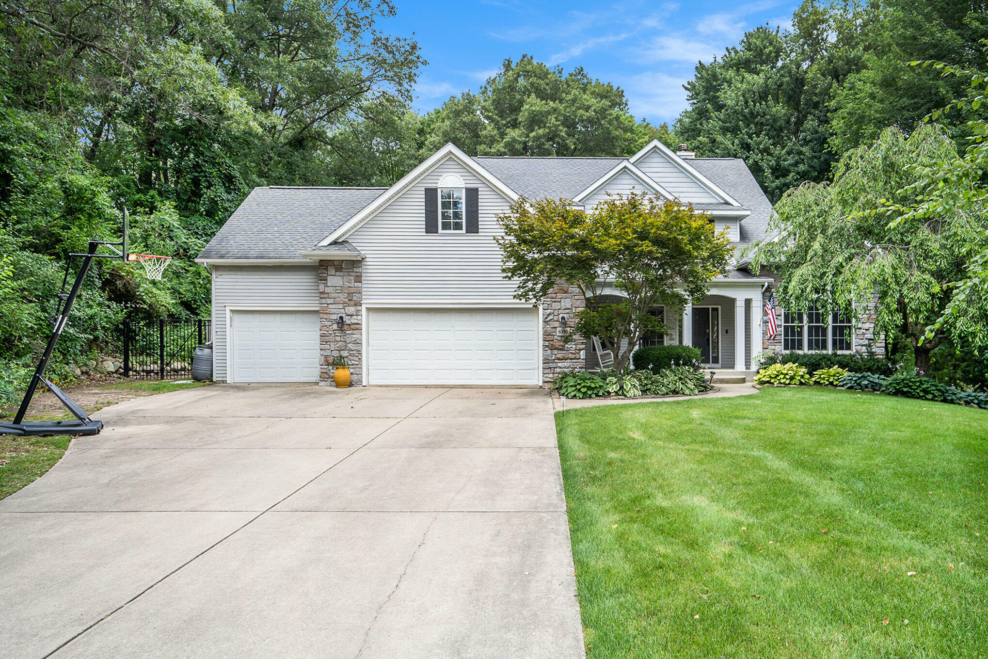 Property Photo: 6390 Shugarbush Trail MI 49009
