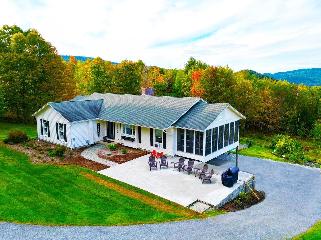 Property Photo:  128 Stonefence Road  VT 05477 