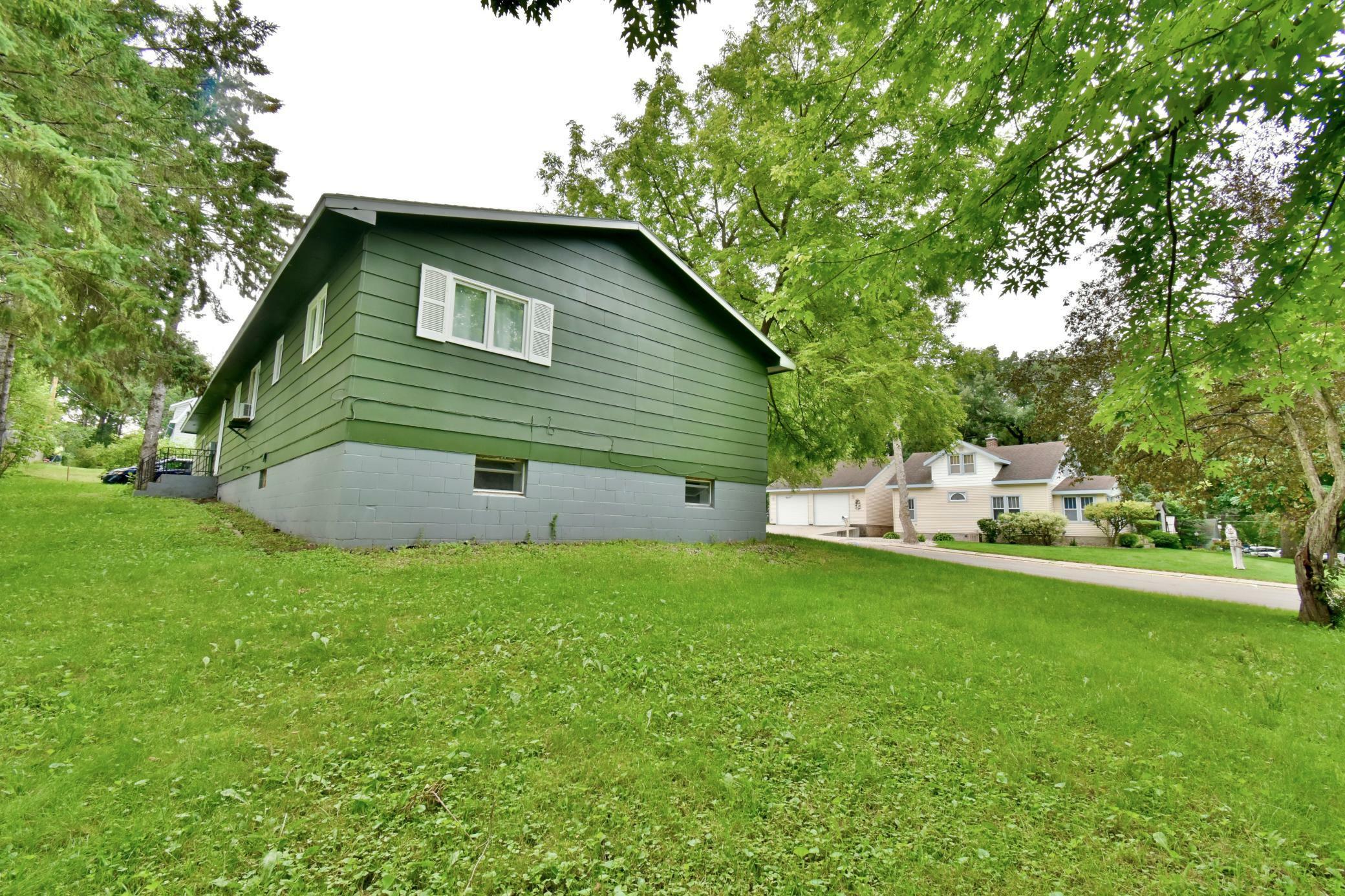 Property Photo:  602 3rd Avenue SE  MN 56347 