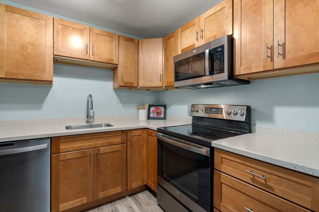 Property Photo:  145 Milk St 5  MA 01581 