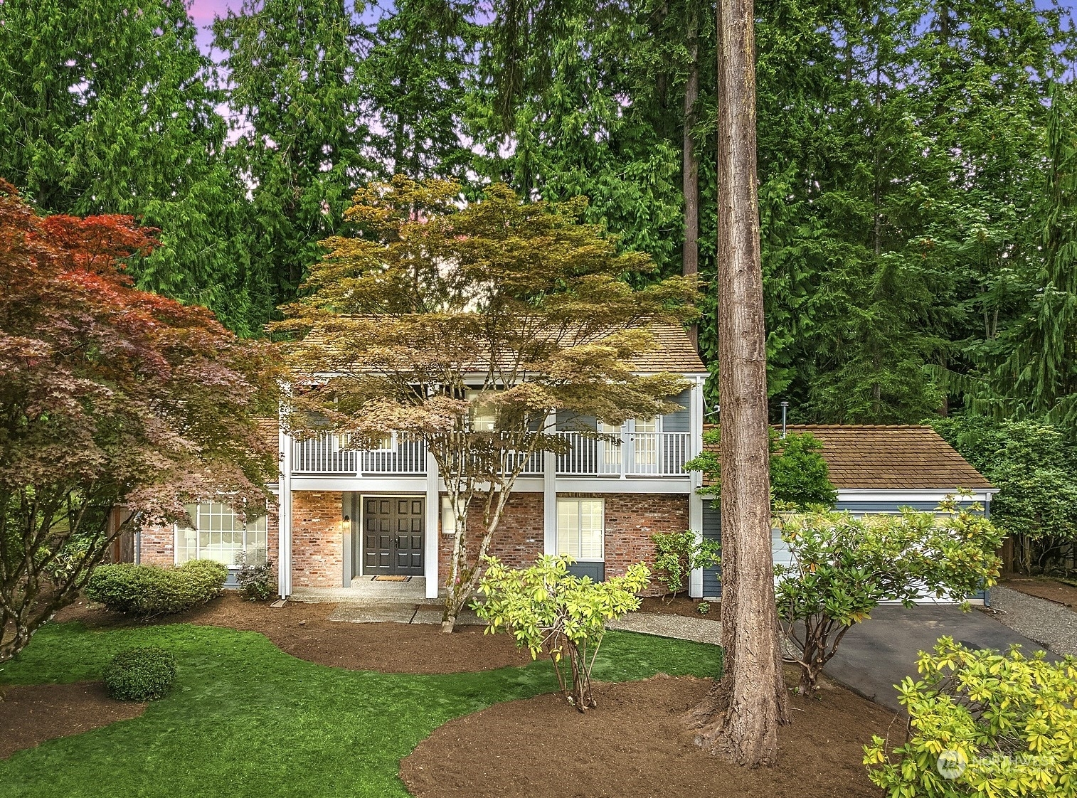 Property Photo:  2808 Sahalee Drive E  WA 98074 