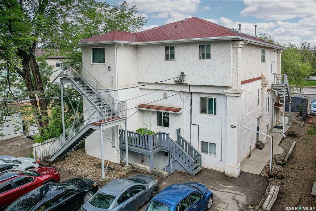 Property Photo:  1320 College Drive  SK S7N 0W5 