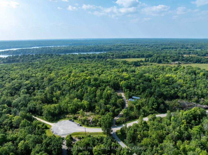 Property Photo:  572 Oak Bluffs Road  ON K0H 2B9 