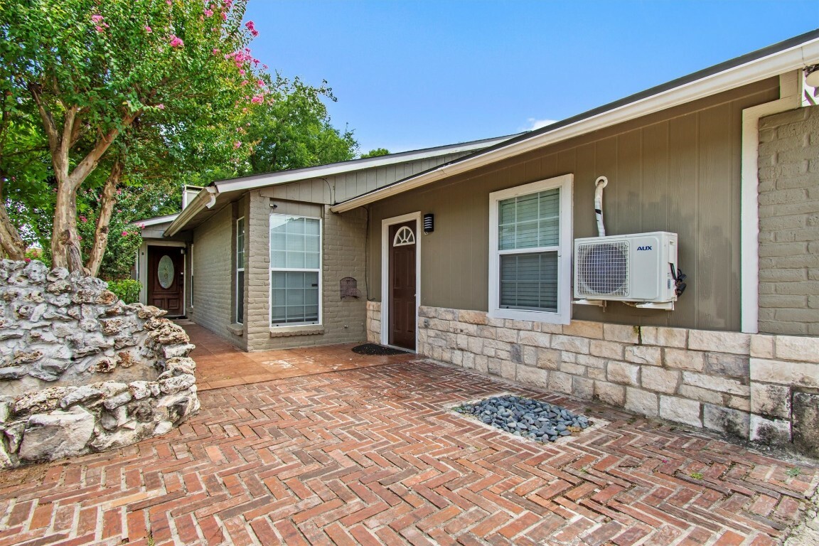 Property Photo:  9611 Teasdale Terrace  TX 78753 