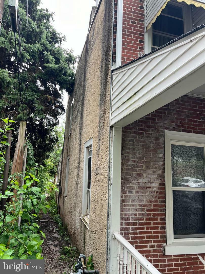 Property Photo:  756 Roosevelt Avenue  PA 19401 