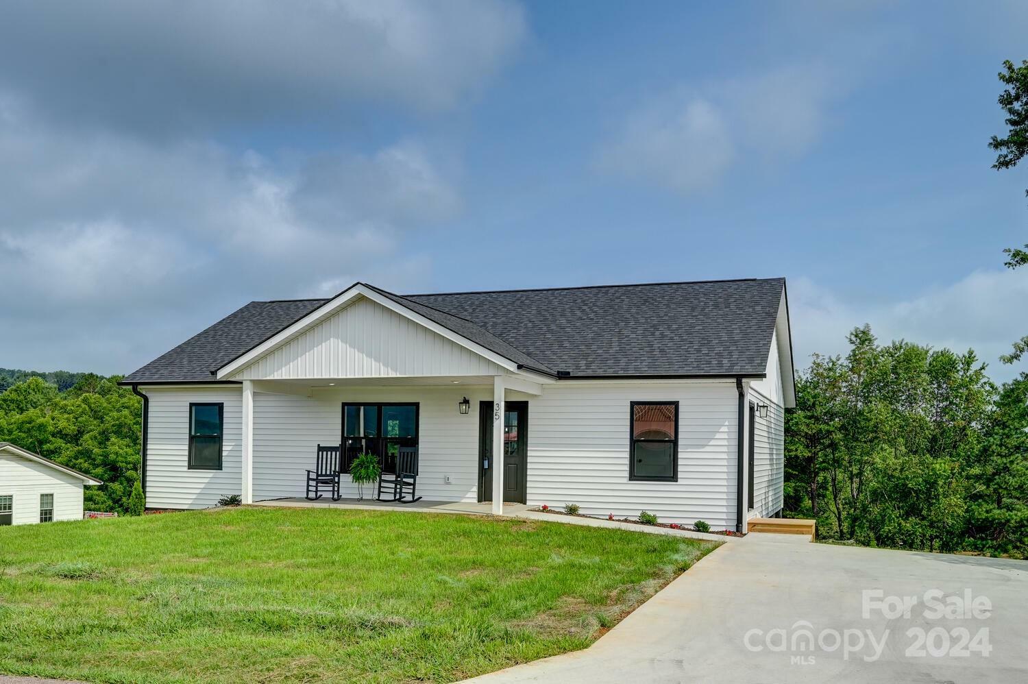 Property Photo:  35 Overlook Drive 30  NC 28748 