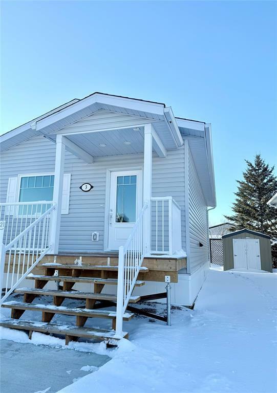 Property Photo:  235 Glen Avenue  MB R7C 1B9 