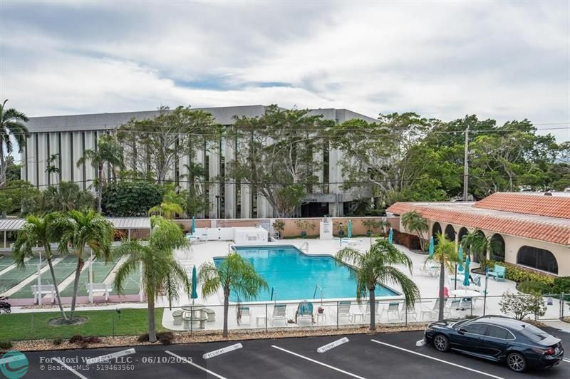 Property Photo: 400 NE 20th St D308 FL 33431