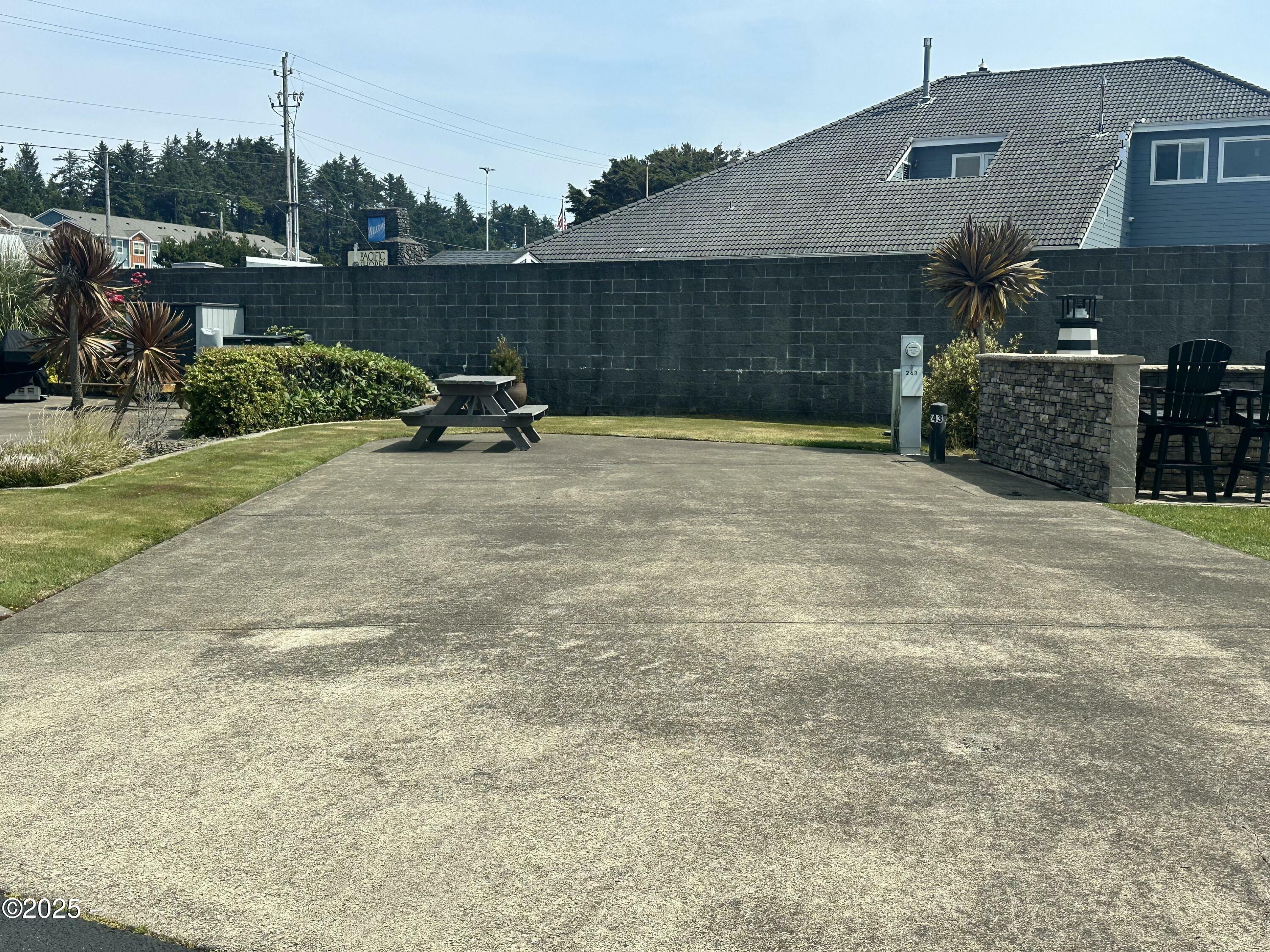 Property Photo: 6225 N Coast Hwy Lot 243 OR 97365