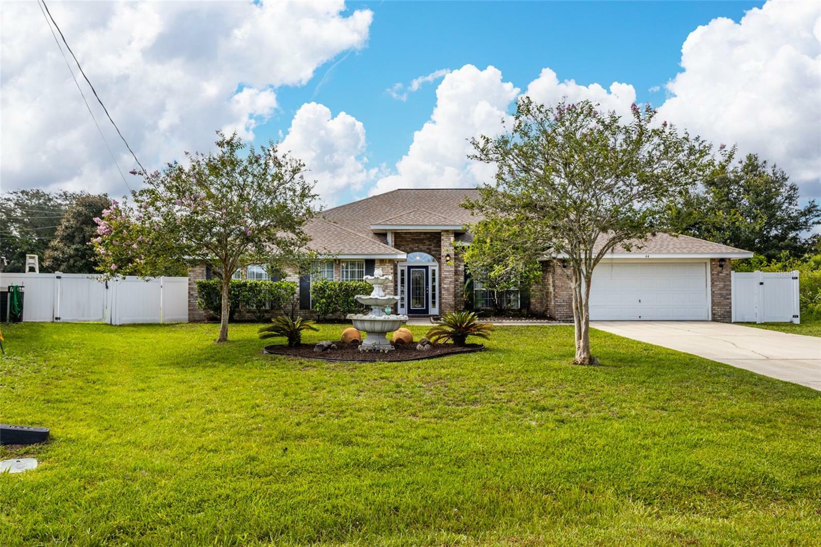 Property Photo:  44 Louisville Drive  FL 32137 