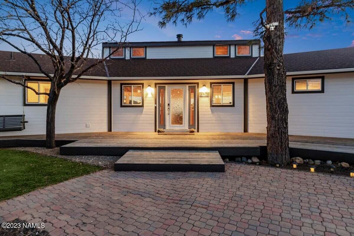 Property Photo: 6710 Silver Saddle Road AZ 86004