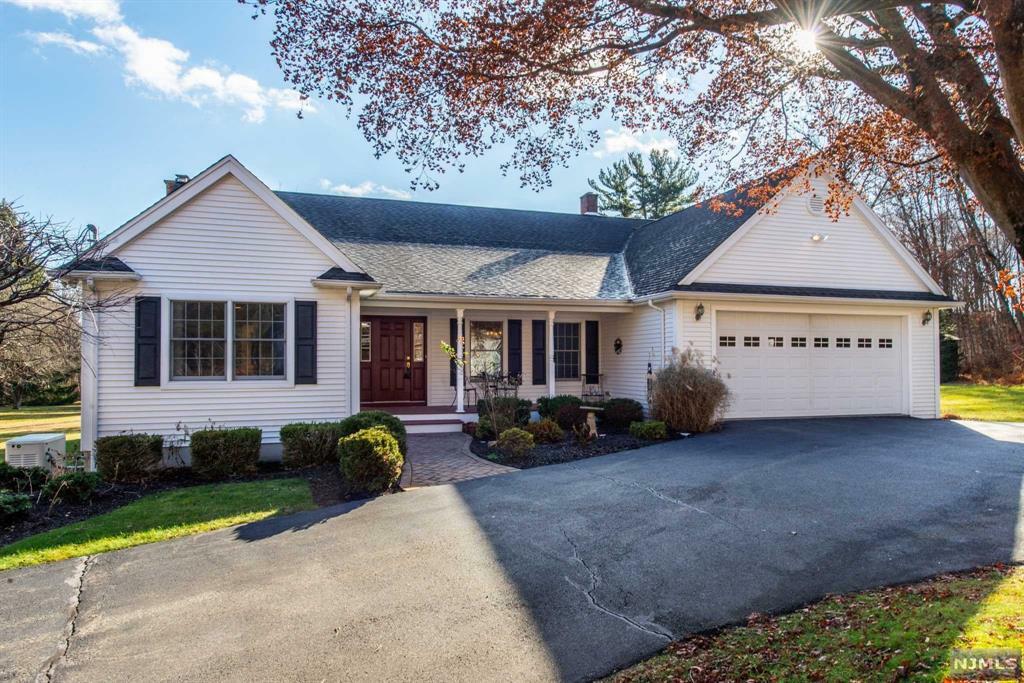 Property Photo:  33 Ricker Road  NJ 07405 