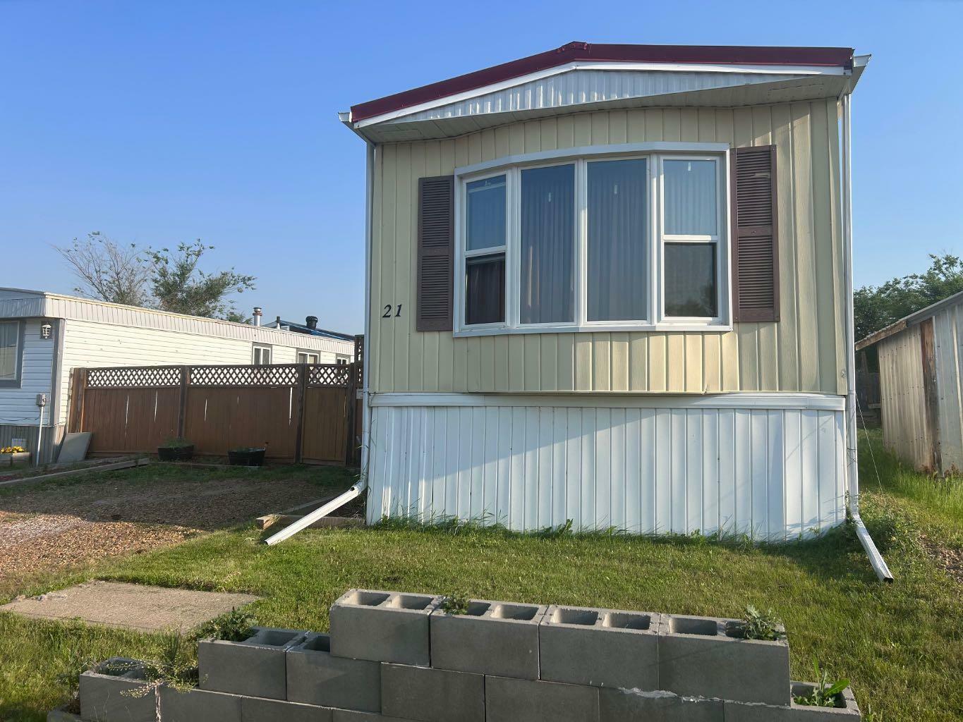 Property Photo: 21 Greenwood Villa AB T0J 0Y2