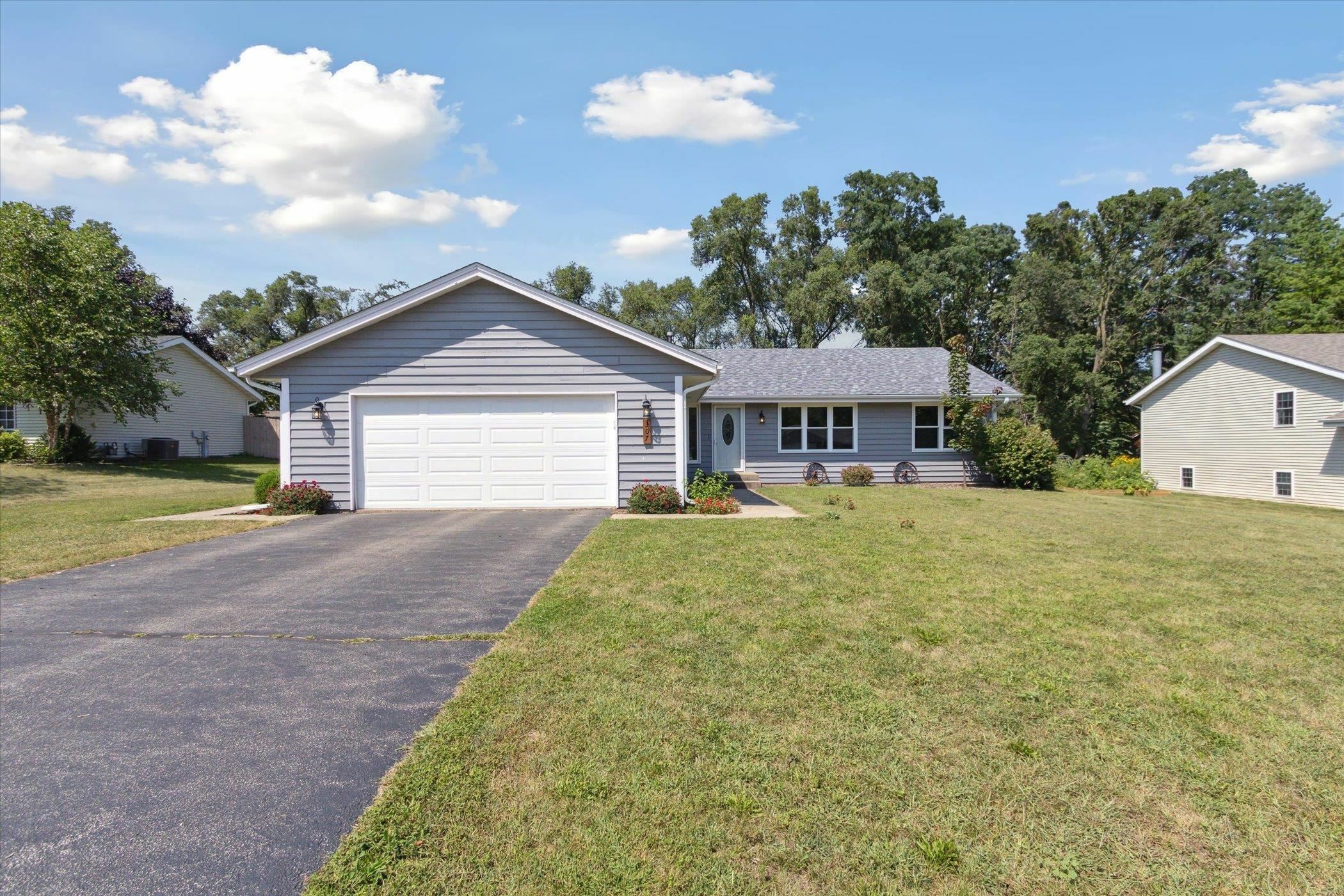 307 Countryside Drive  Rockton IL 61072 photo