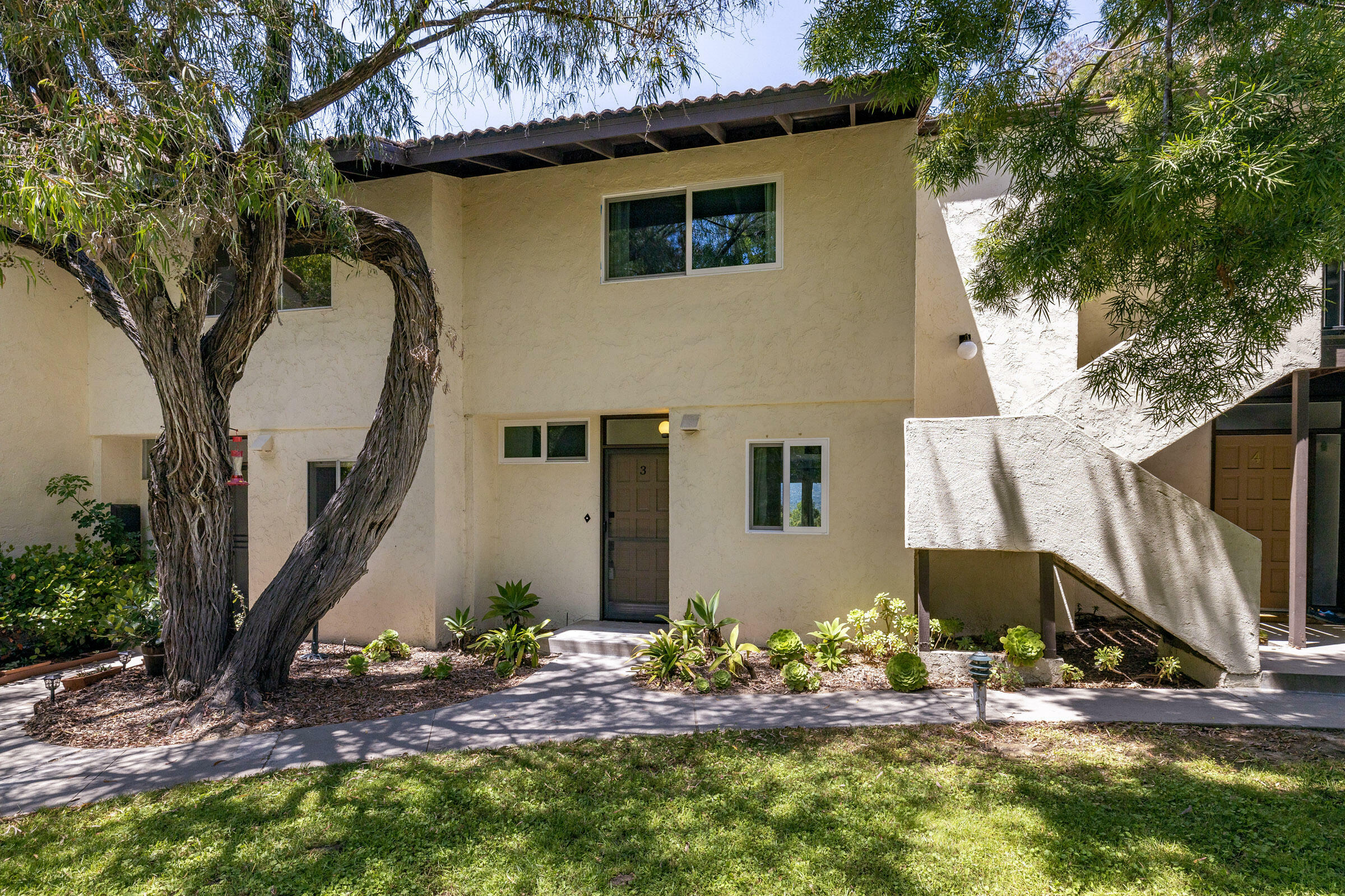 Property Photo:  1078 Miramonte Drive 3  CA 93109 