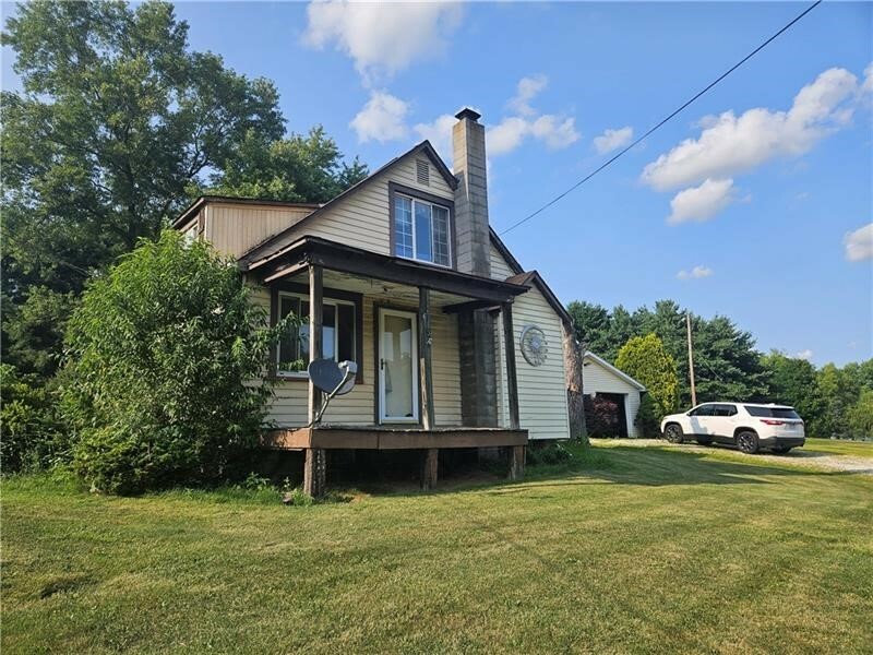 Property Photo:  643 Joffre Bulger Rd  PA 15019 