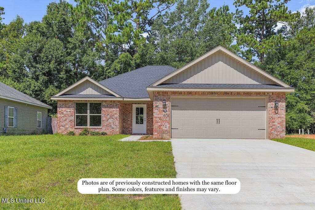 Property Photo:  113 Wood Oaks Court  MS 39466 