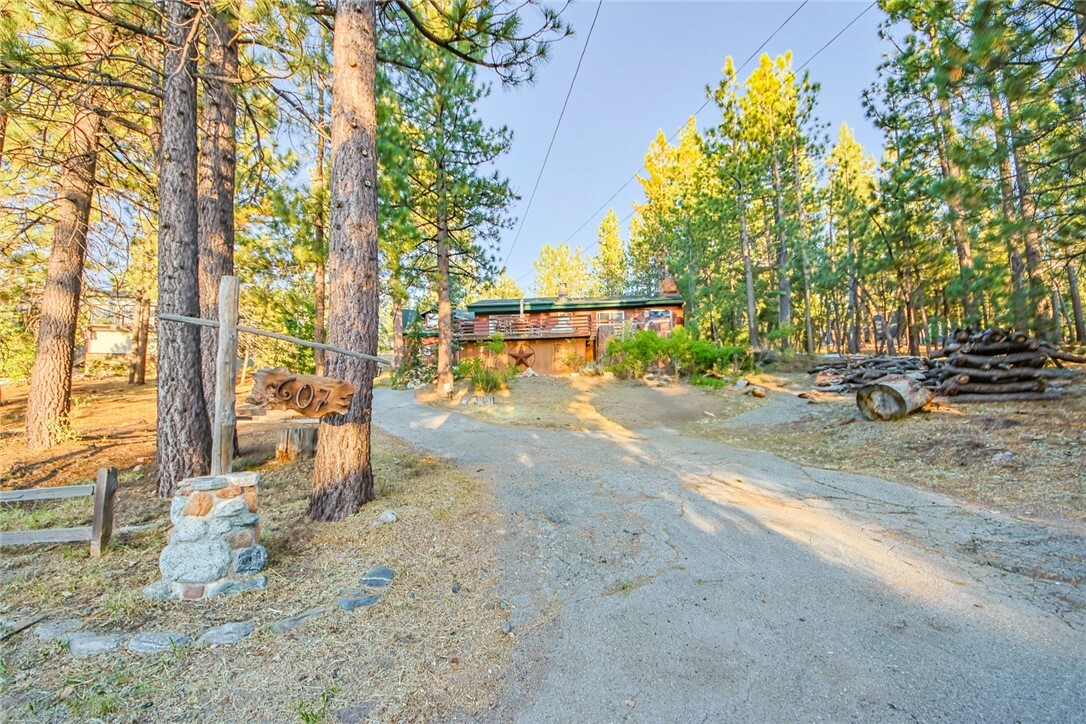 Property Photo:  607 Highland Road  CA 92315 