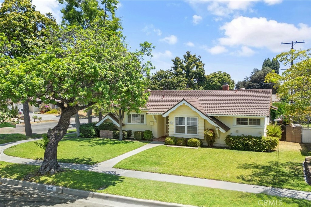 Property Photo:  1432 S Royer Avenue  CA 92833 