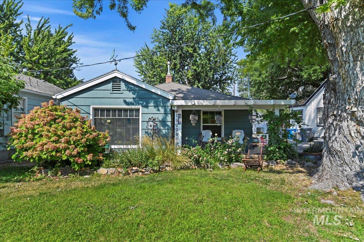 Property Photo: 621 S Shoshone St. ID 83705
