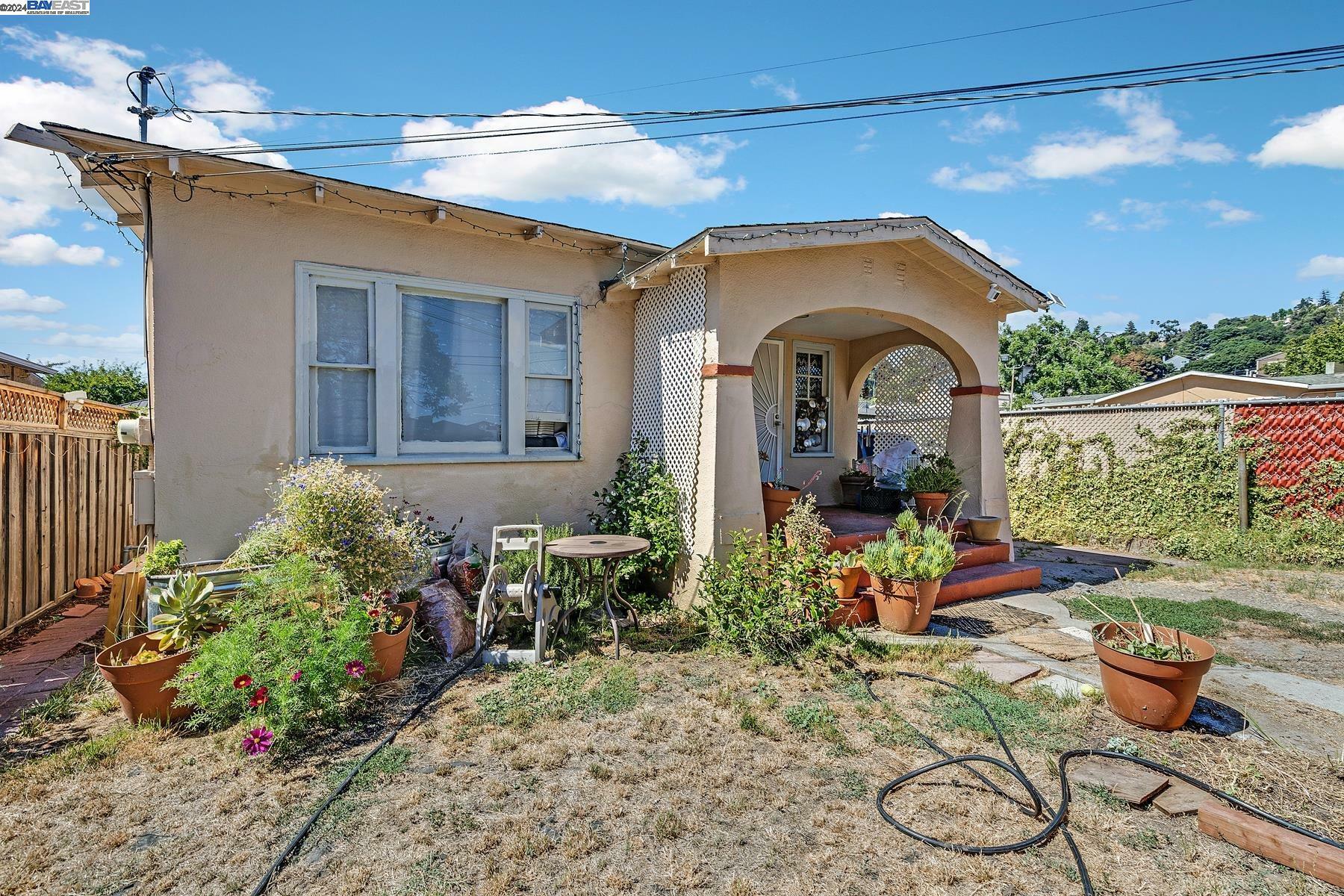 Property Photo:  2757 78th Ave  CA 94605 