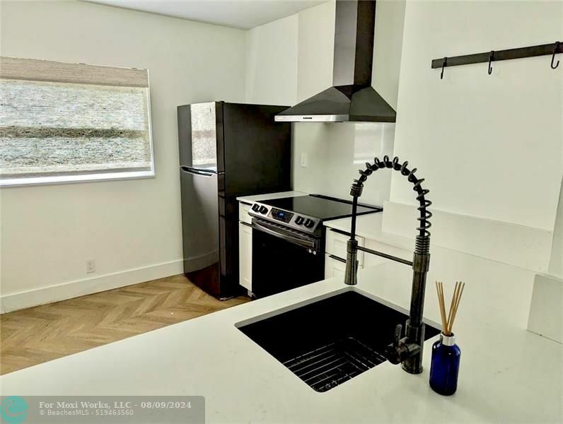 Property Photo: 12183 Royal Palm Blvd 4B FL 33065