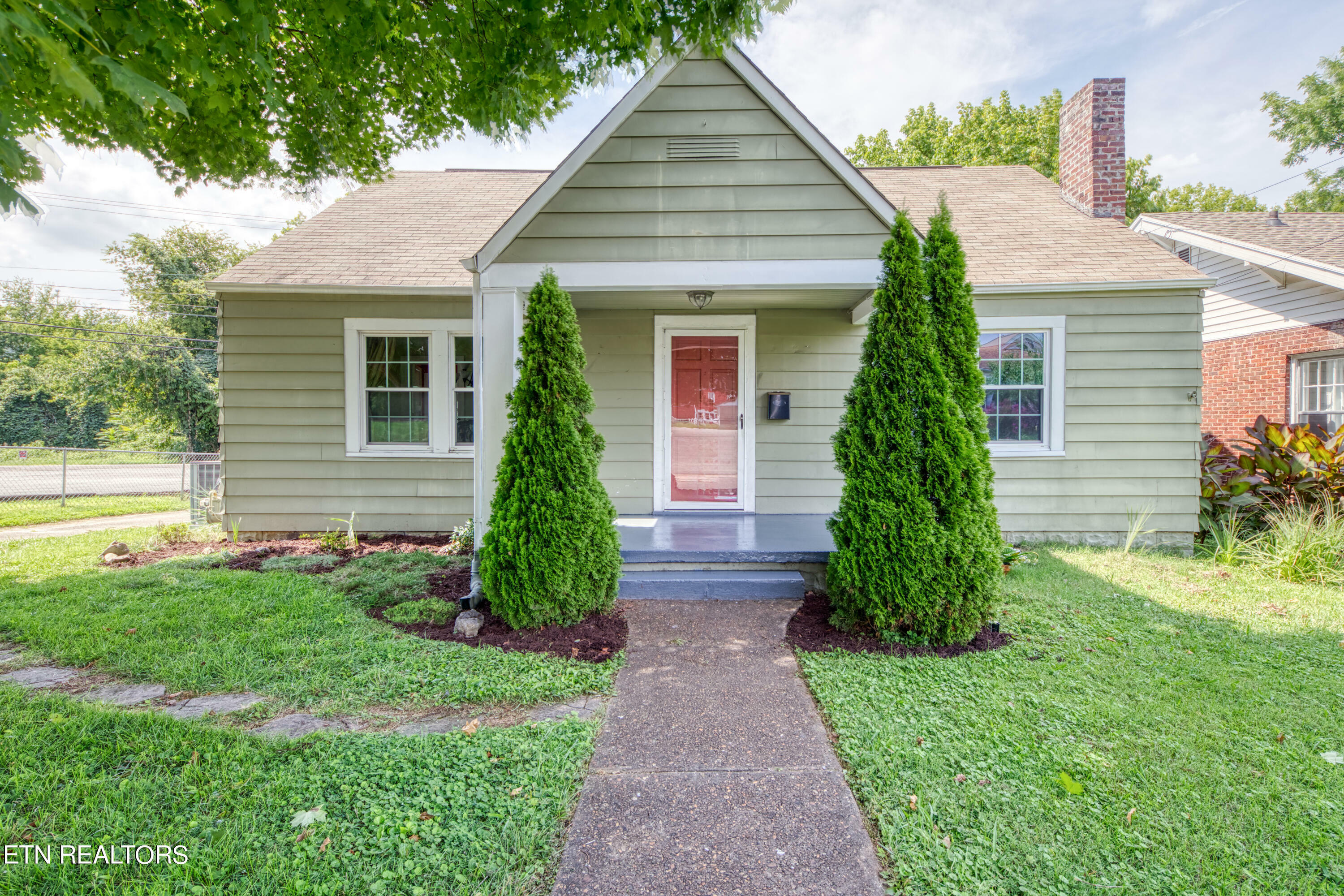 Property Photo:  2211 Tecoma Drive  TN 37917 