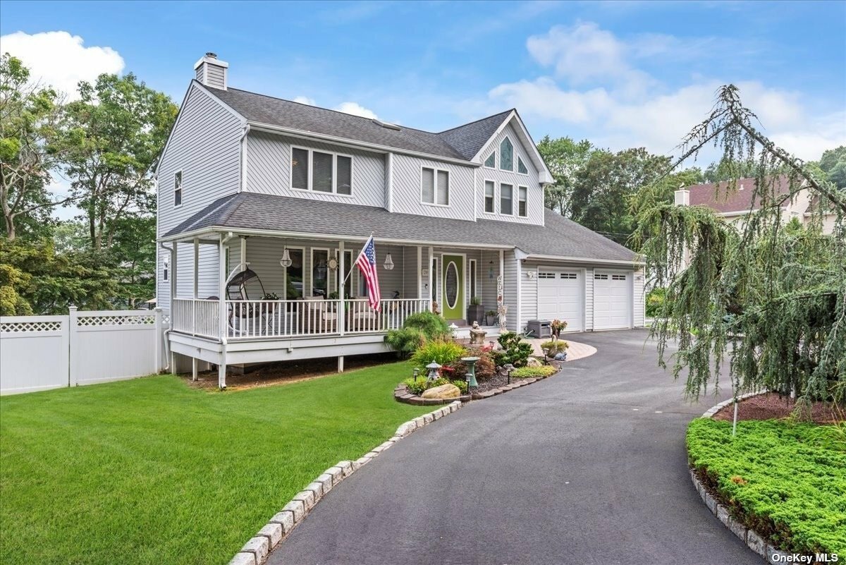 Property Photo:  20 Forest Avenue  NY 11738 