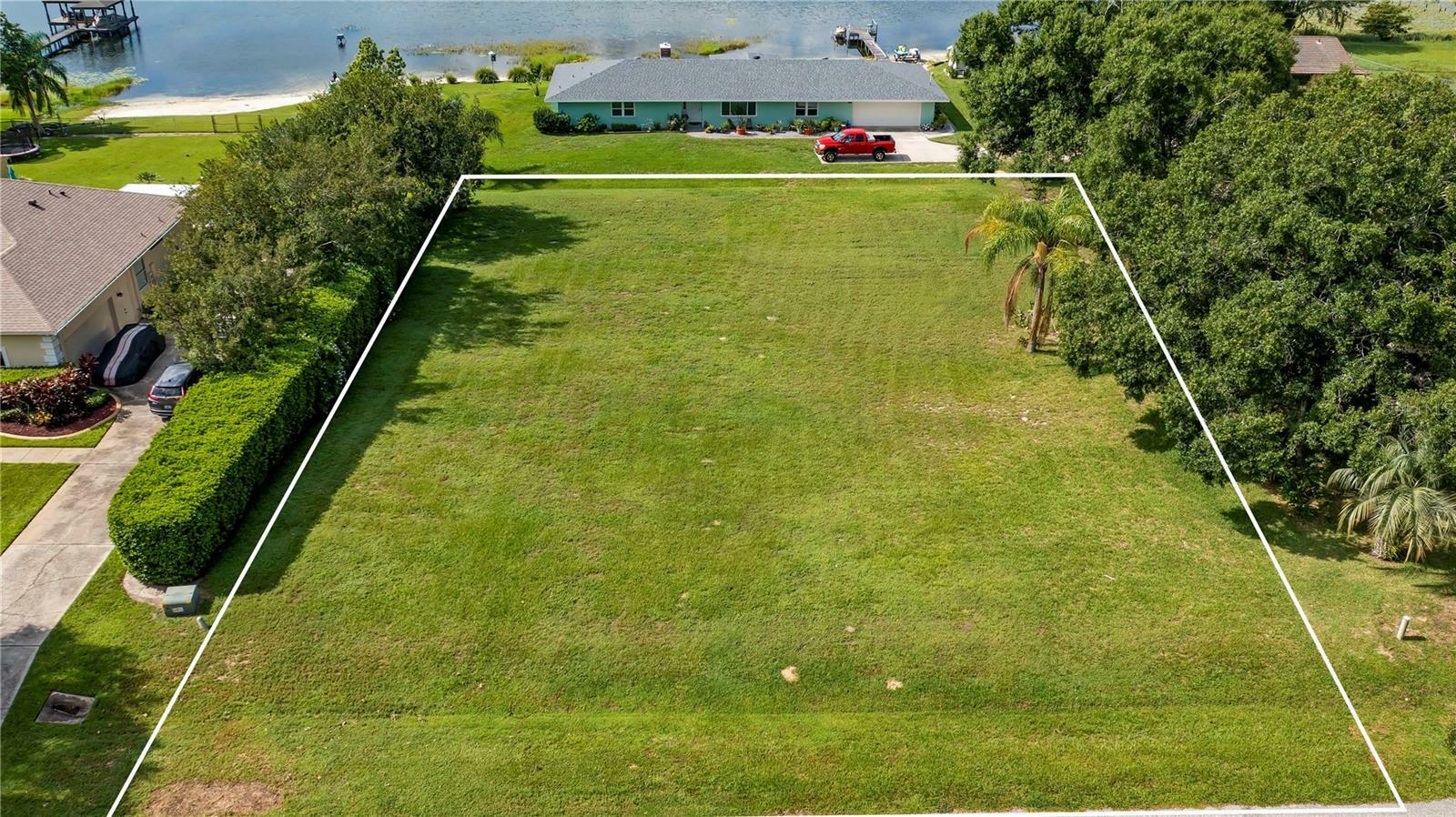 Property Photo:  Point Nellie Drive  FL 34711 