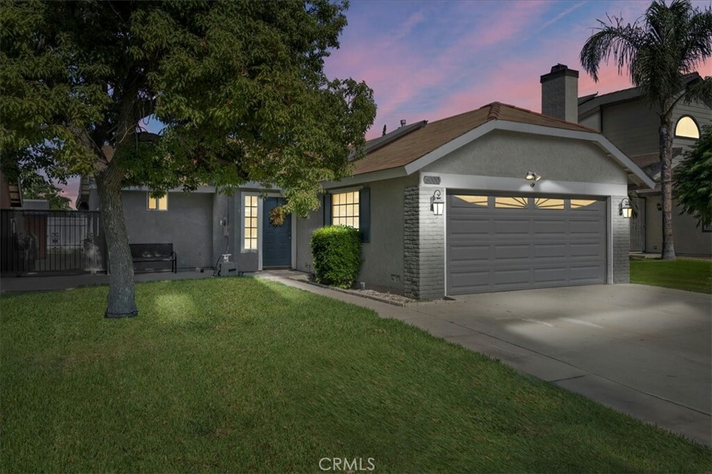 Property Photo:  8000 Oleander Avenue  CA 92336 