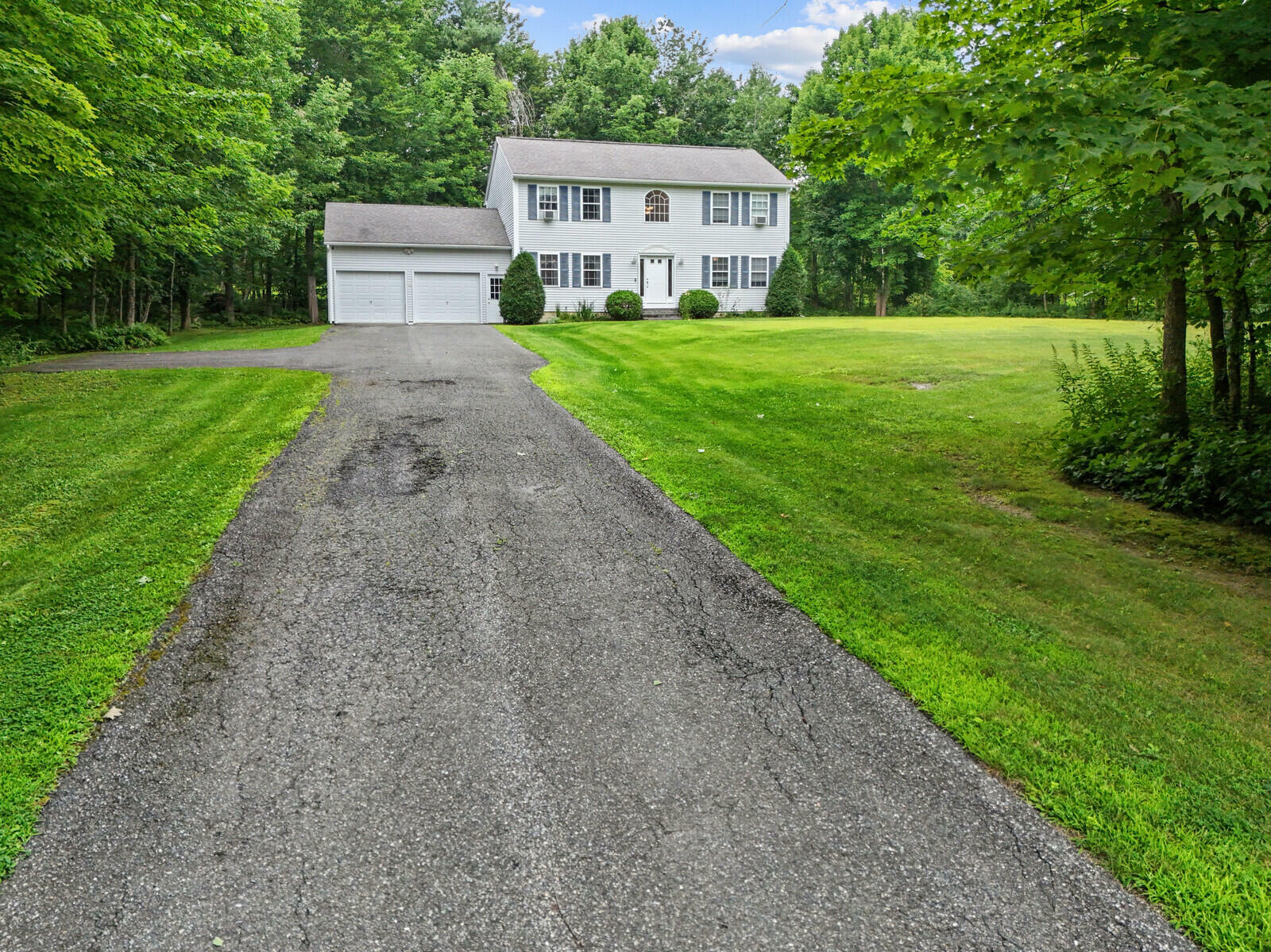Property Photo: 106 Ridge Road ME 04937