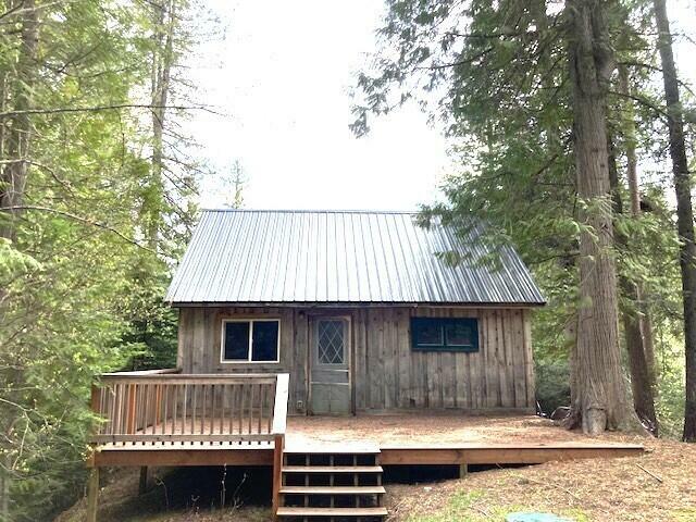 Property Photo: 3121 Fifteen Mile Creek Rd WA 99141