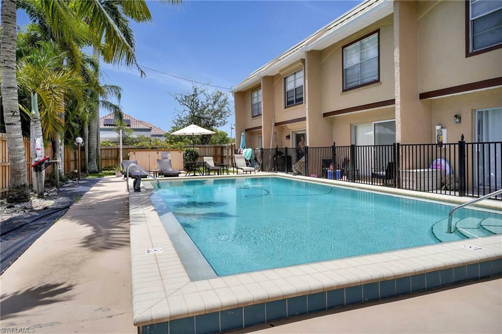 Property Photo:  1512 Cape Coral Pkwy W 102  FL 33914 