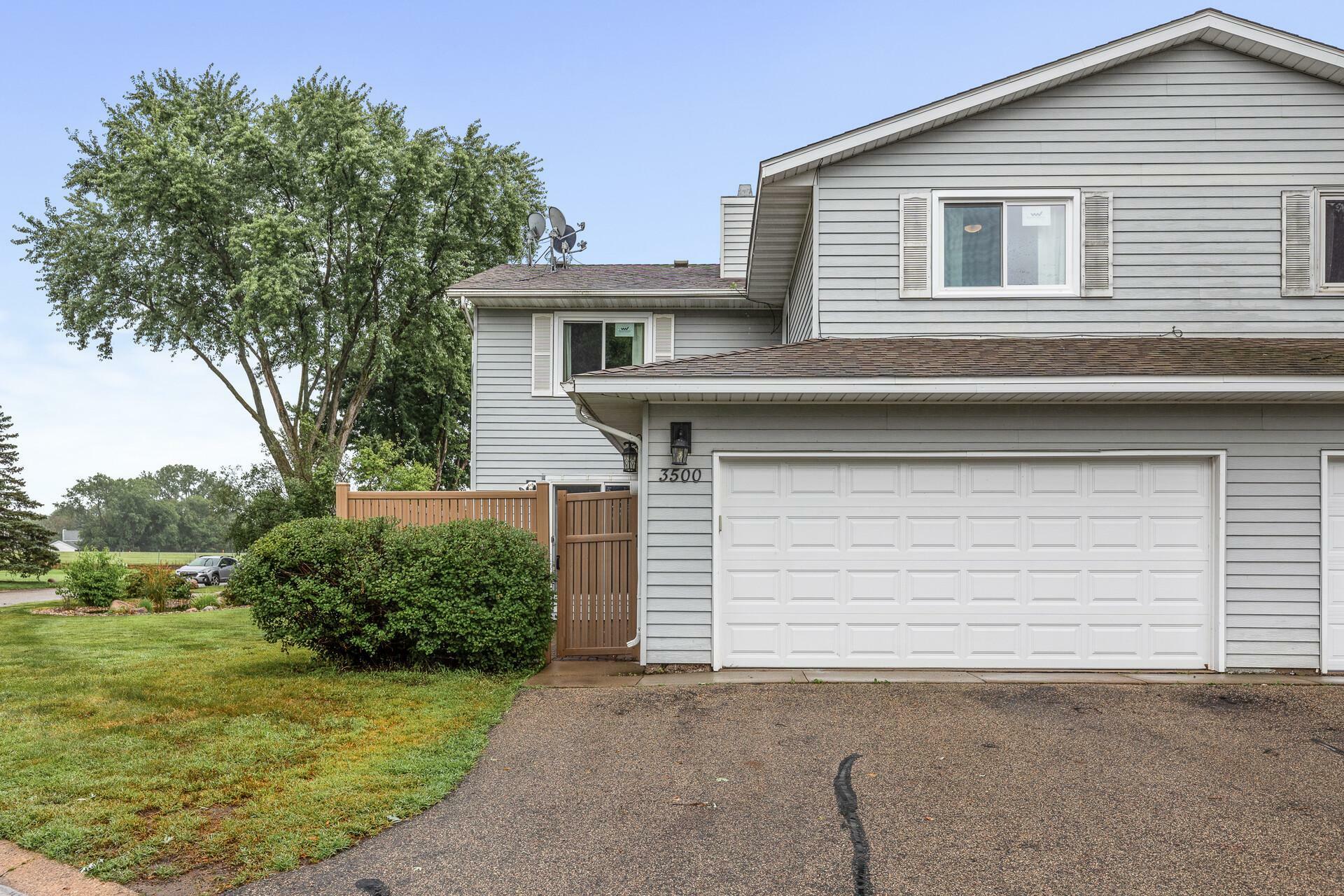 Property Photo:  3500 Cloman Way  MN 55076 