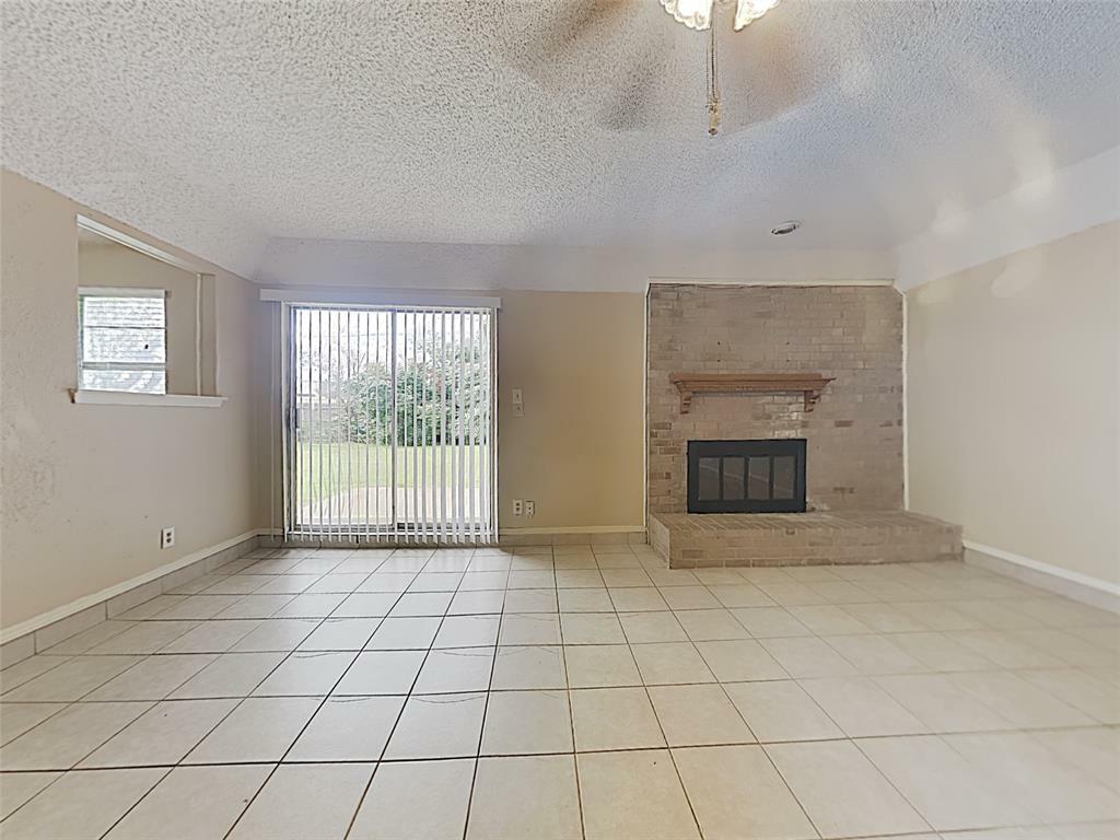 Property Photo:  2306 Starke Court  TX 76006 